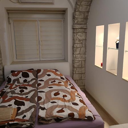 Apartment Zemun Old Town Center Belgrado Esterno foto