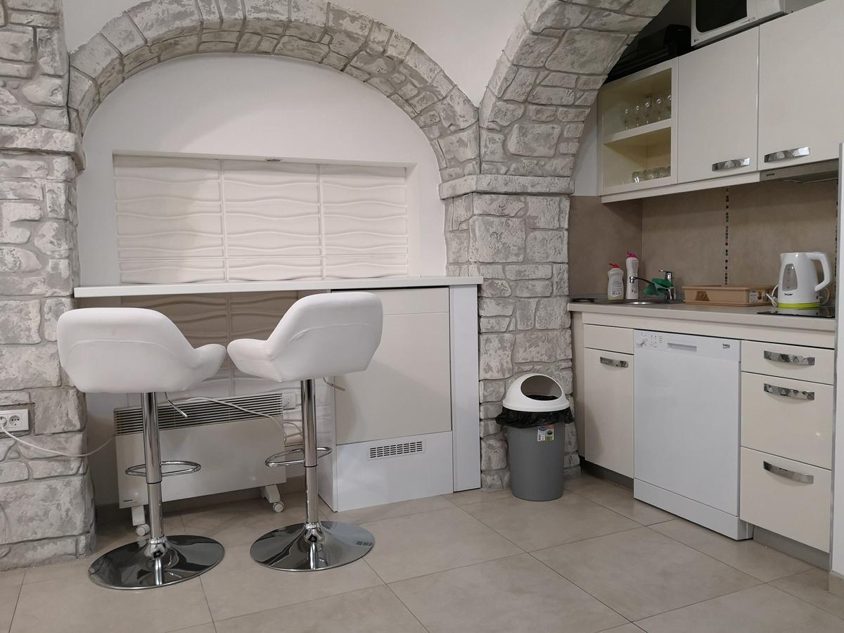 Apartment Zemun Old Town Center Belgrado Esterno foto