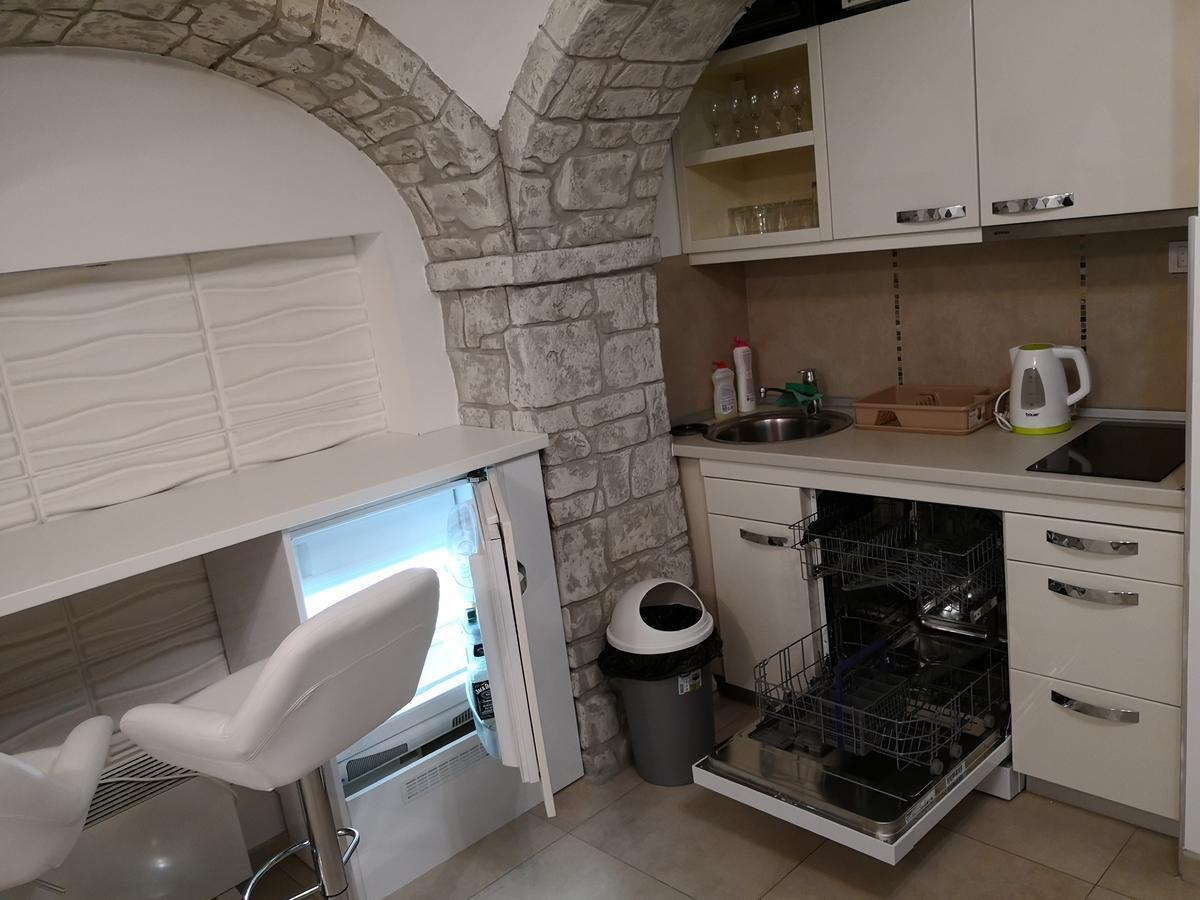 Apartment Zemun Old Town Center Belgrado Esterno foto